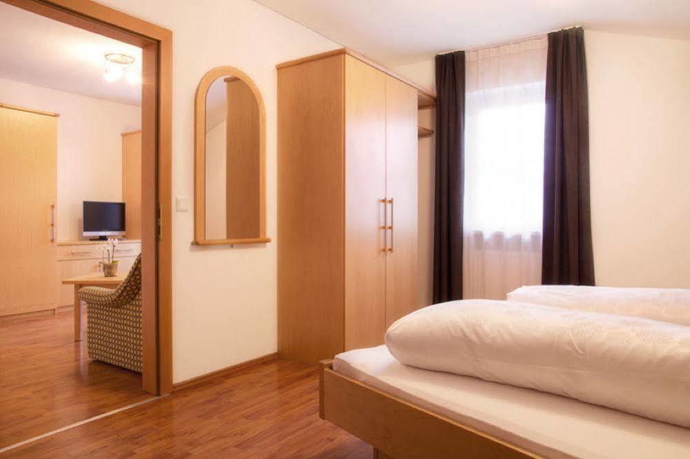 Sankt Johann Spa Suites & Apartments Prato allo Stelvio Exteriör bild